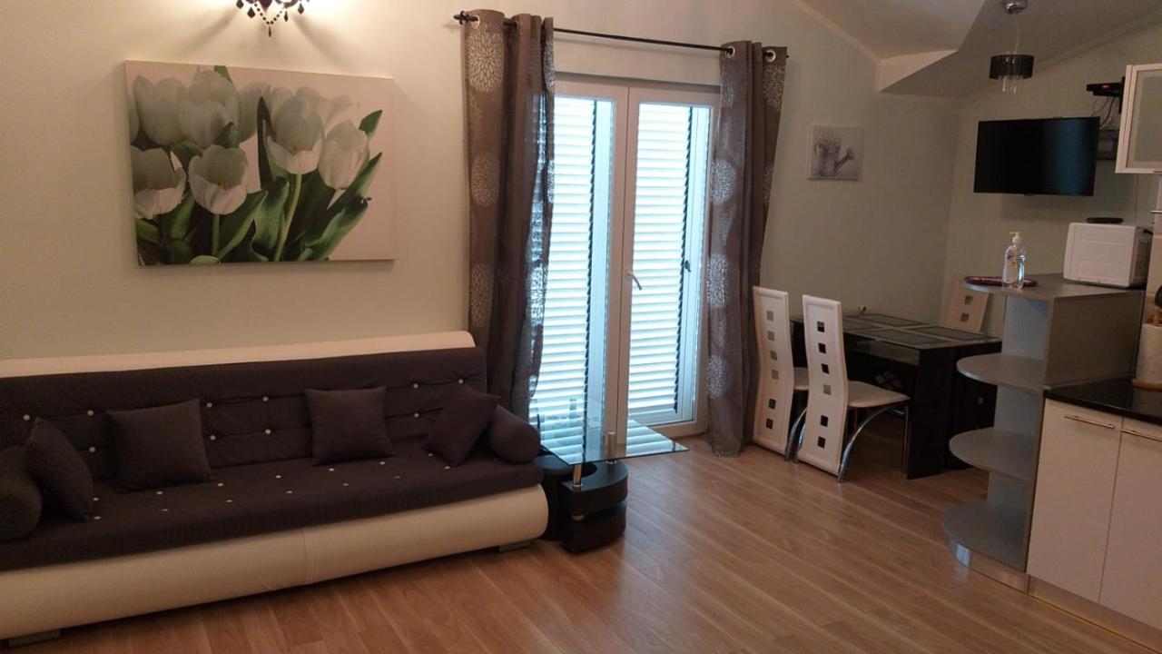 Villa, Pool And Relax For 12 Persons Kuti Εξωτερικό φωτογραφία